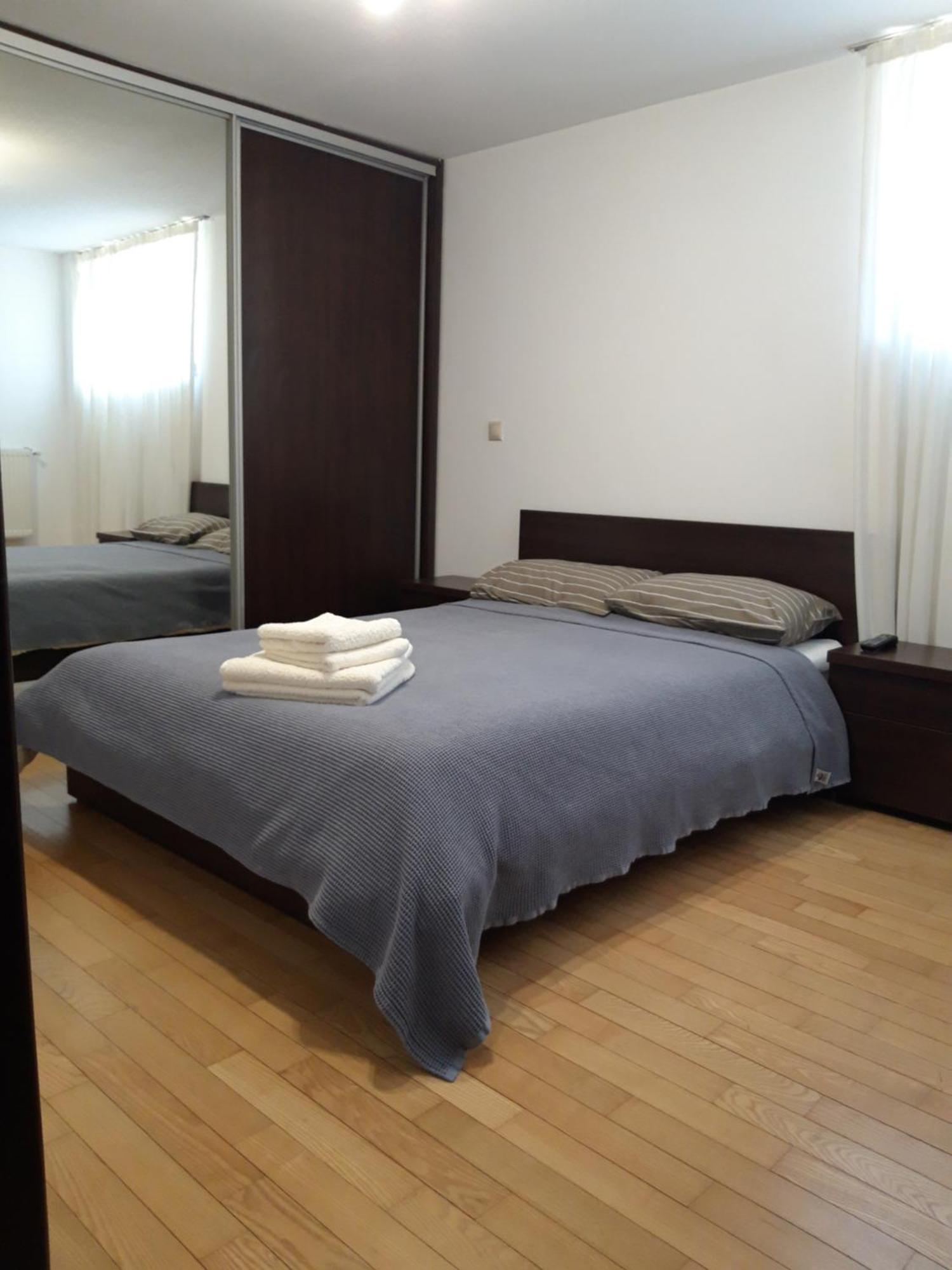 Papas Apartments Bucurestii Noi Room photo